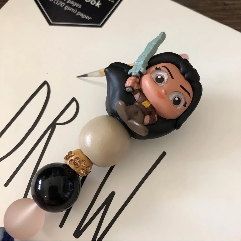 Disney Doorables: Raya & the Last Dragon: Raya handmade beaded pen